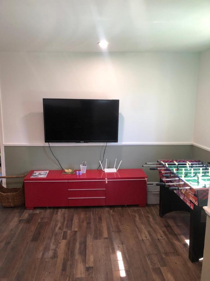Entire Detached 3-Bedrooms Cute Home In Cornwall Area 외부 사진