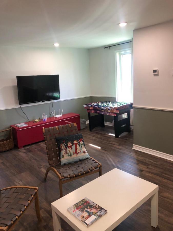 Entire Detached 3-Bedrooms Cute Home In Cornwall Area 외부 사진
