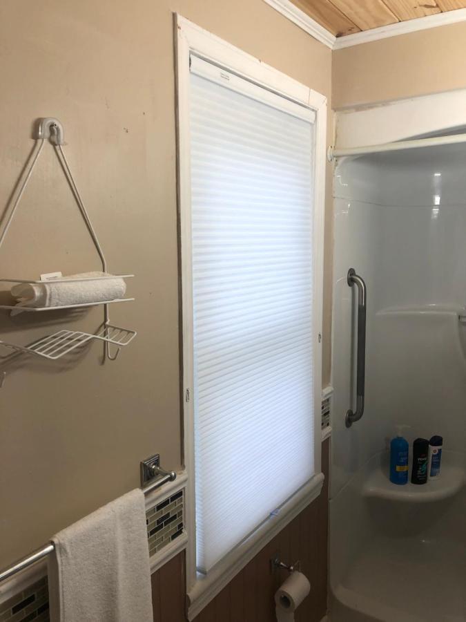 Entire Detached 3-Bedrooms Cute Home In Cornwall Area 외부 사진